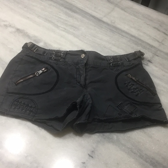 Miss Top Gun Shorts - Picture 1 of 5